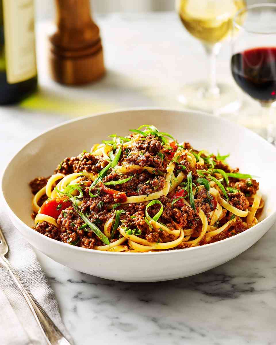 Hearty Beef Bolognese Pasta with Linguine